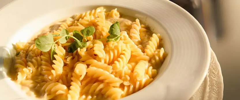 se muestra el platillo Fusilli al quatto formaggi